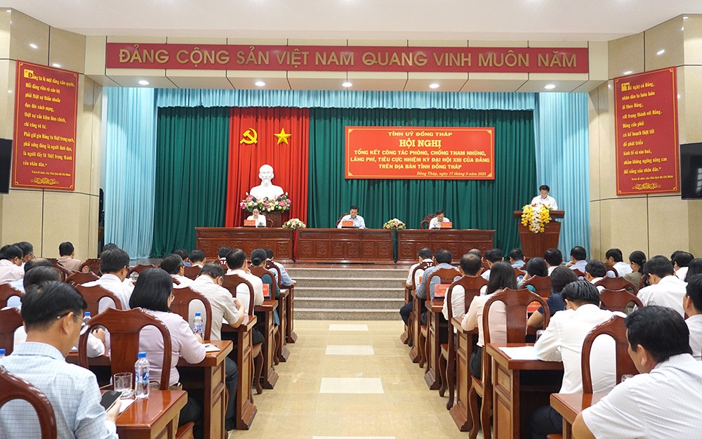 Toàn cảnh hội nghị