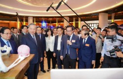 Vinmec gây ấn tượng với robot y tế “Make in Vietnam” và công nghệ 3D đột phá