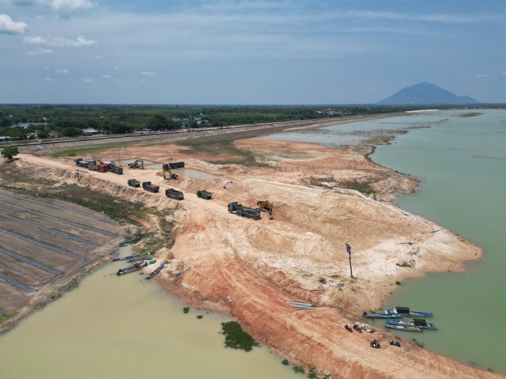 Tây Ninh siết chặt quản lý hoạt động khoáng sản theo luật mới Tây Ninh siết chặt quản lý hoạt động khoáng sản theo luật mới