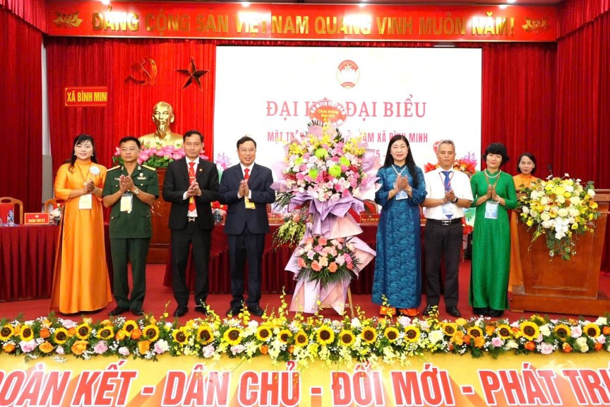 Đoàn kết người dân, đồng lòng làm nên diện mạo mới cho quê hương Đoàn kết người dân, đồng lòng làm nên diện mạo mới cho quê hương