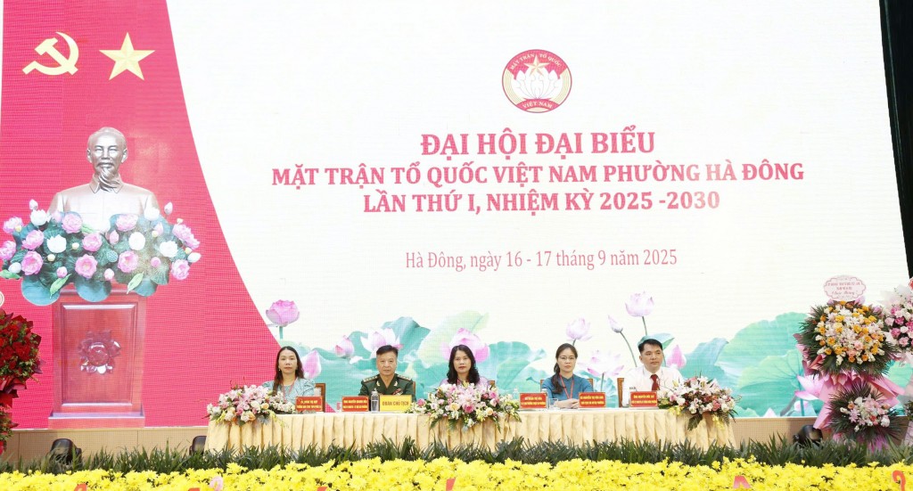 Xây dựng đội ngũ cán bộ Mặt trận tự tin, đổi mới sáng tạo Xây dựng đội ngũ cán bộ Mặt trận tự tin, đổi mới sáng tạo