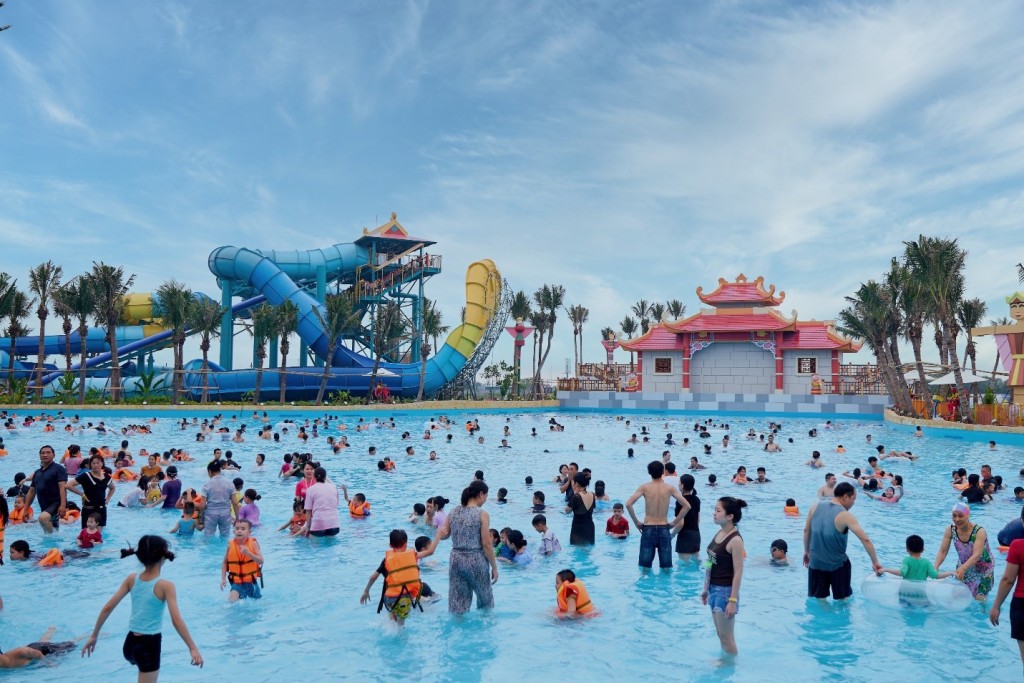 Công viên nước Sun World Ha Nam có đa dạng lựa chọn vui chơi cho các lứa tuổi Công viên nước Sun World Ha Nam có đa dạng lựa chọn vui chơi cho các lứa tuổi
