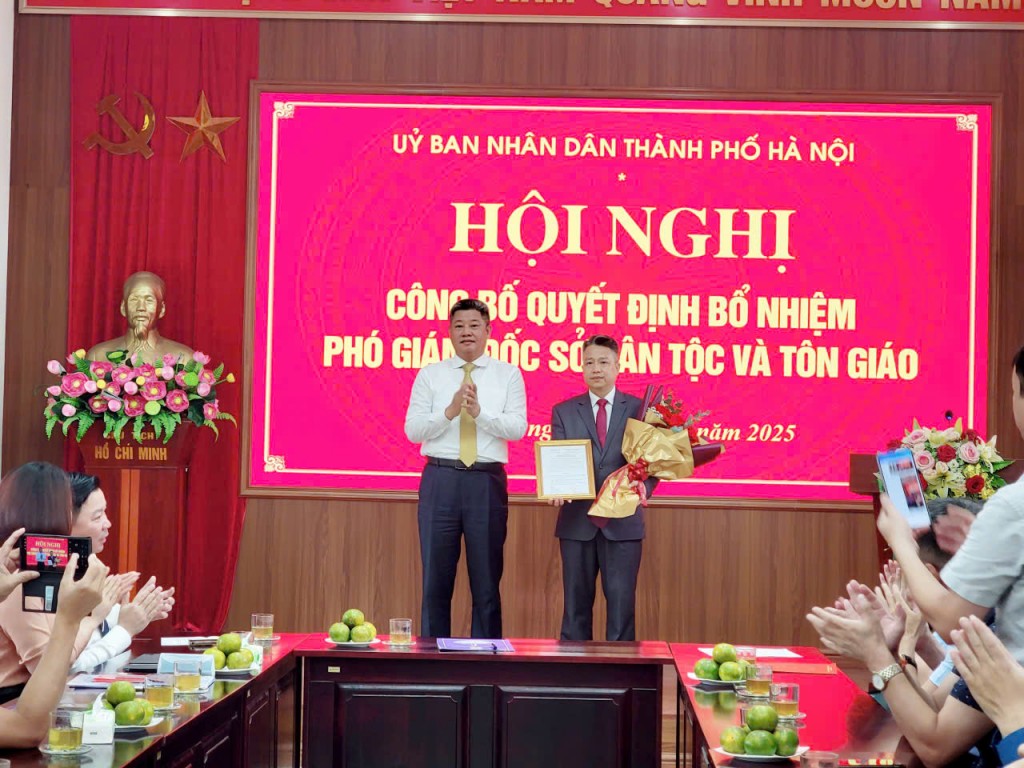 Hà Nội: Công bố quyết định bổ nhiệm Phó Giám đốc Sở Dân tộc và Tôn giáo