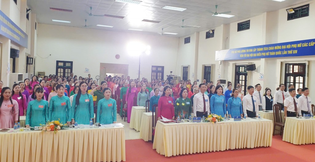 Các đại biểu tham dự đại hội Hội LHPN phường Phú Lương nhiệm kỳ 2025 - 2030