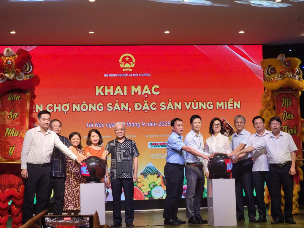 Khai mạc phiên chợ Nông sản, Đặc sản vùng miền năm 2025 Khai mạc phiên chợ Nông sản, Đặc sản vùng miền năm 2025