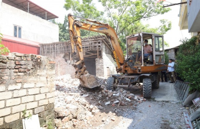 Quyết liệt xử lý vi phạm đất đai tại các xã ngoại thành