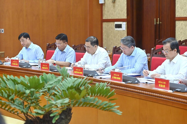 Tháo gỡ vướng mắc phát sinh, đảm bảo tính thống nhất, đồng bộ của hệ thống pháp luật