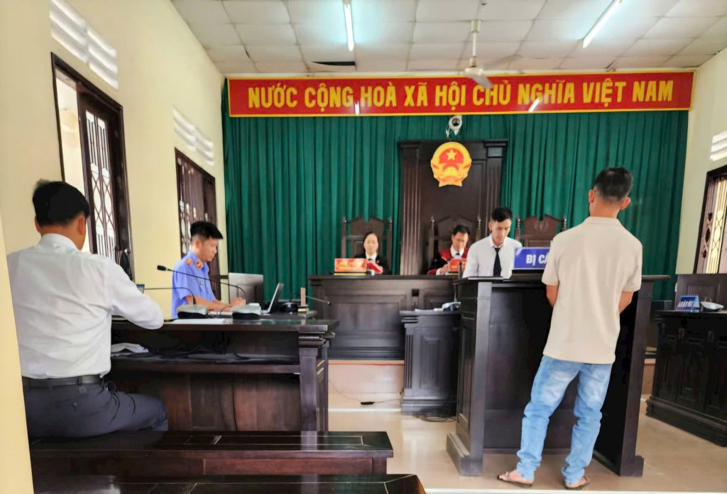 Phiên tòa sơ thẩm đưa ra xét xử vụ án hình sự về tội “Gây rối trật tự công cộng” đối với bị cáo Phan Trọng Cường (Ảnh: CA)