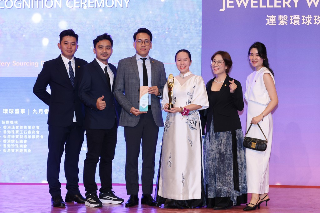 JWA 2025 vinh danh PNJ ở hạng mục Sustainability Leadership. Ảnh: Tuấn Vũ 
