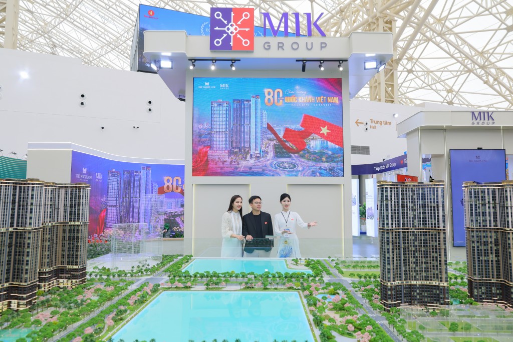 MIK Group tái hiện hành trình phát triển qua không gian triển lãm ấn tượng MIK Group tái hiện hành trình phát triển qua không gian triển lãm ấn tượng