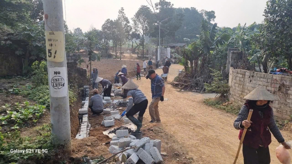 Mô hình Dân vận khéo đã thu hút đông đảo người dân tham gia.