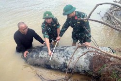 Phát hiện hai quả bom nặng 2,6 tấn nằm gần cầu Long Biên