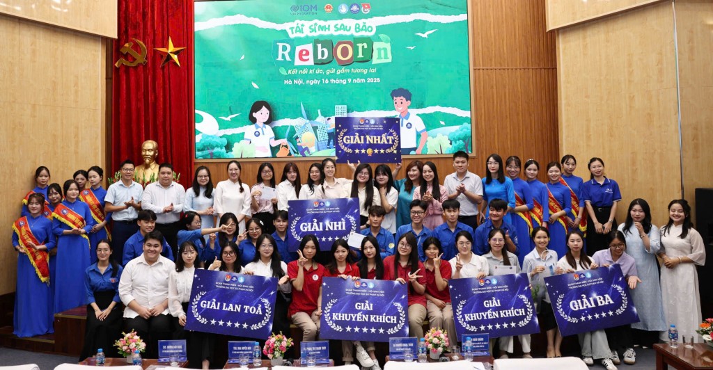 “Tái sinh sau bão”: Tuổi trẻ gửi gắm tương lai xanh “Tái sinh sau bão”: Tuổi trẻ gửi gắm tương lai xanh