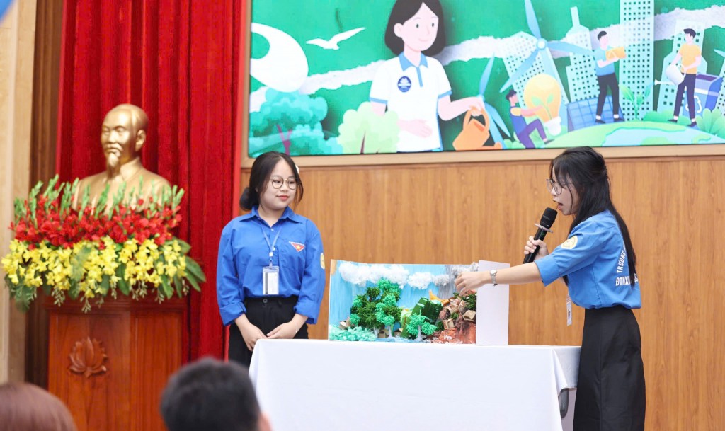 Xây dựng nguồn nhân lực chất lượng cao phục vụ phát triển công nghệ chiến lược Xây dựng nguồn nhân lực chất lượng cao phục vụ phát triển công nghệ chiến lược