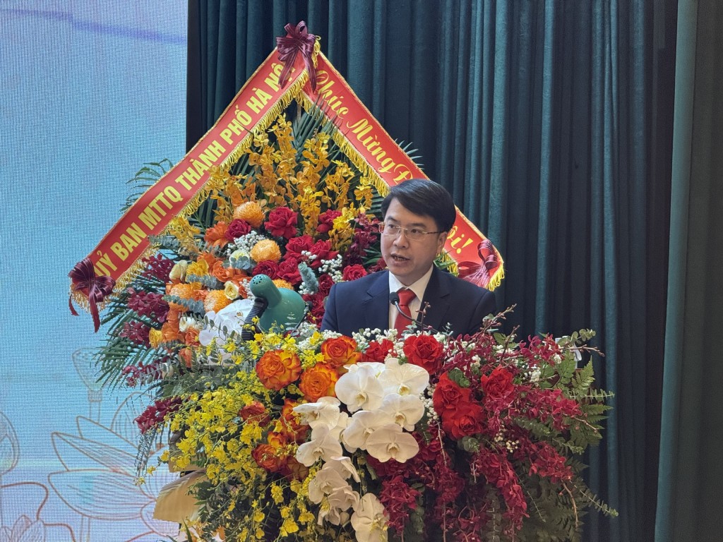 Ông Nguyễn Trường Giang - Ủy viên Ban Thường vụ Đảng ủy được cử giữ chức Chủ tịch Ủy ban MTTQ Việt Nam phường Việt Hưng khóa I, nhiệm kỳ 2025 - 2030.