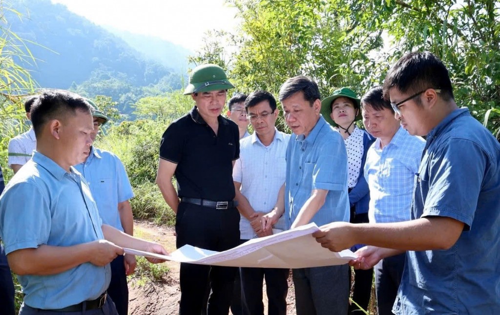 Bài 2: Thắp sáng niềm tin cho thầy trò vùng biên Bài 2: Thắp sáng niềm tin cho thầy trò vùng biên