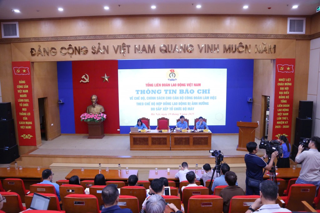 Đảm bảo chế độ, chính sách cho cán bộ công đoàn bị ảnh hưởng do sắp xếp bộ máy