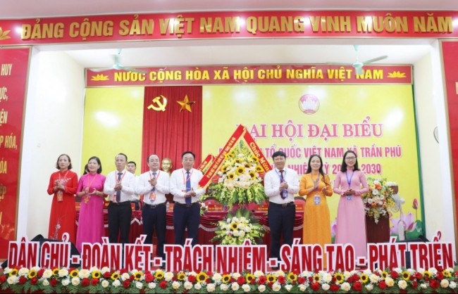 Phát huy sức mạnh đại đoàn kết, xây dựng quê hương Trần Phú giàu đẹp, đậm đà bản sắc