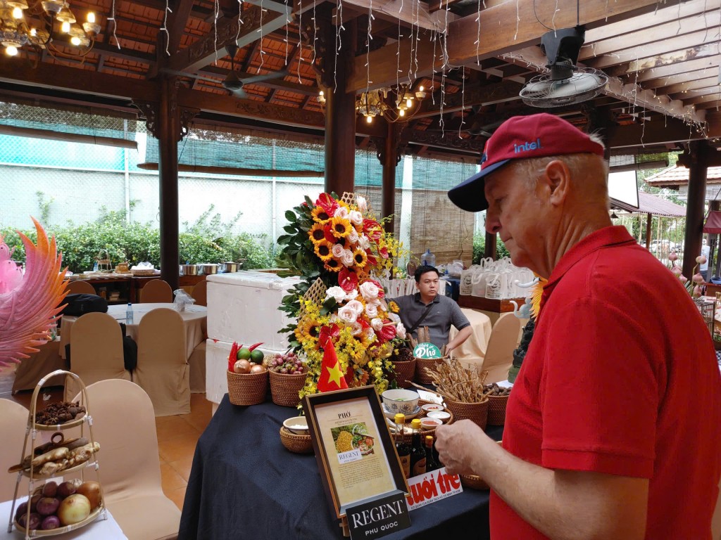 lễ hội phở đã thành công ở Nhật Bản (2023) và Hàn Quốc (2024). 