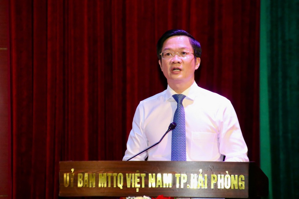 Đồng chí Phạm Văn Lập, Phó Bí thư Thành ủy, Chủ tịch MTTQ Việt Nam thành phố Hải Phòng phát biểu chỉ đạo hội nghị Đồng chí Phạm Văn Lập, Phó Bí thư Thành ủy, Chủ tịch MTTQ Việt Nam thành phố Hải Phòng phát biểu chỉ đạo hội nghị