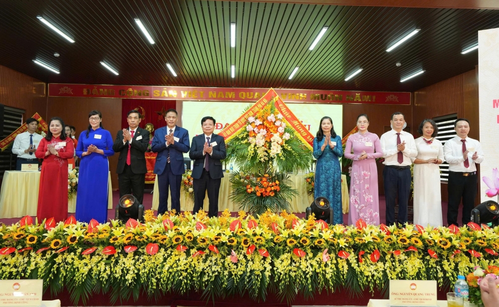 Khí thế mới từ Đại hội MTTQ Việt Nam phường Định Công lần thứ I Khí thế mới từ Đại hội MTTQ Việt Nam phường Định Công lần thứ I