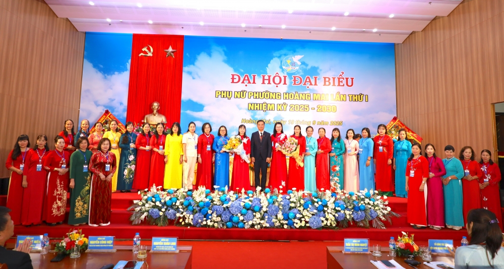 Phụ nữ Hoàng Mai vững tin bước vào nhiệm kỳ mới Phụ nữ Hoàng Mai vững tin bước vào nhiệm kỳ mới