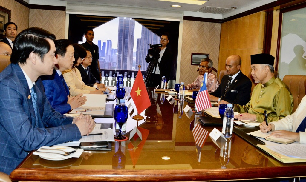 Phó Thủ tướng Trần Hồng Hà gặp, làm việc với Phó Thủ tướng Malaysia Ahmad Zahid Hamidi - Ảnh: VGP/XT Phó Thủ tướng Trần Hồng Hà gặp, làm việc với Phó Thủ tướng Malaysia Ahmad Zahid Hamidi - Ảnh: VGP/XT