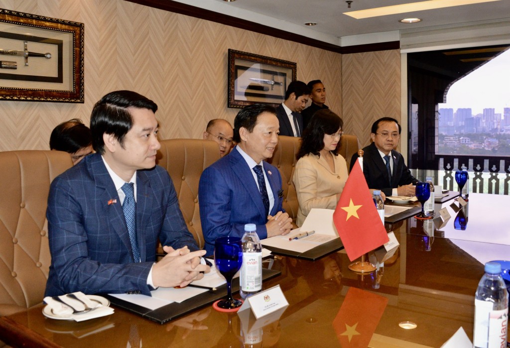 Phó Thủ tướng Trần Hồng Hà bày tỏ ấn tượng với hệ sinh thái Halal phát triển hàng đầu thế giới của Malaysia - Ảnh: VGP/XT Phó Thủ tướng Trần Hồng Hà bày tỏ ấn tượng với hệ sinh thái Halal phát triển hàng đầu thế giới của Malaysia - Ảnh: VGP/XT