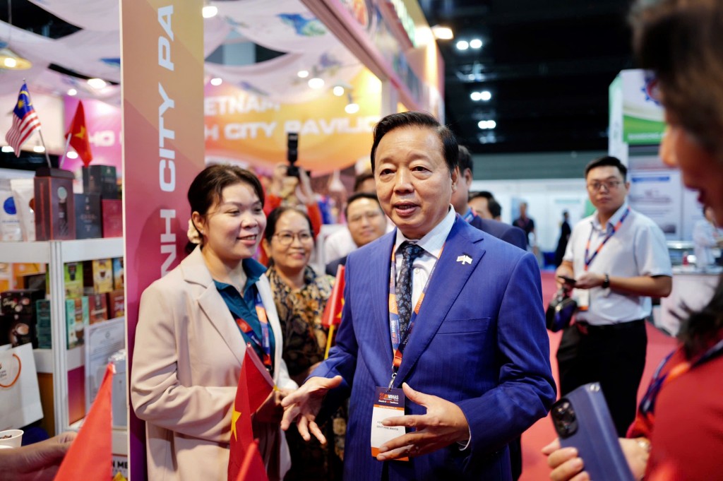 Phó Thủ tướng tin tưởng đây là bước khởi đầu tích cực để cộng đồng doanh nghiệp Việt Nam ngày càng thâm nhập hiệu quả hơn vào các thị trường Halal toàn cầu - Ảnh: VGP/XT Phó Thủ tướng tin tưởng đây là bước khởi đầu tích cực để cộng đồng doanh nghiệp Việt Nam ngày càng thâm nhập hiệu quả hơn vào các thị trường Halal toàn cầu - Ảnh: VGP/XT