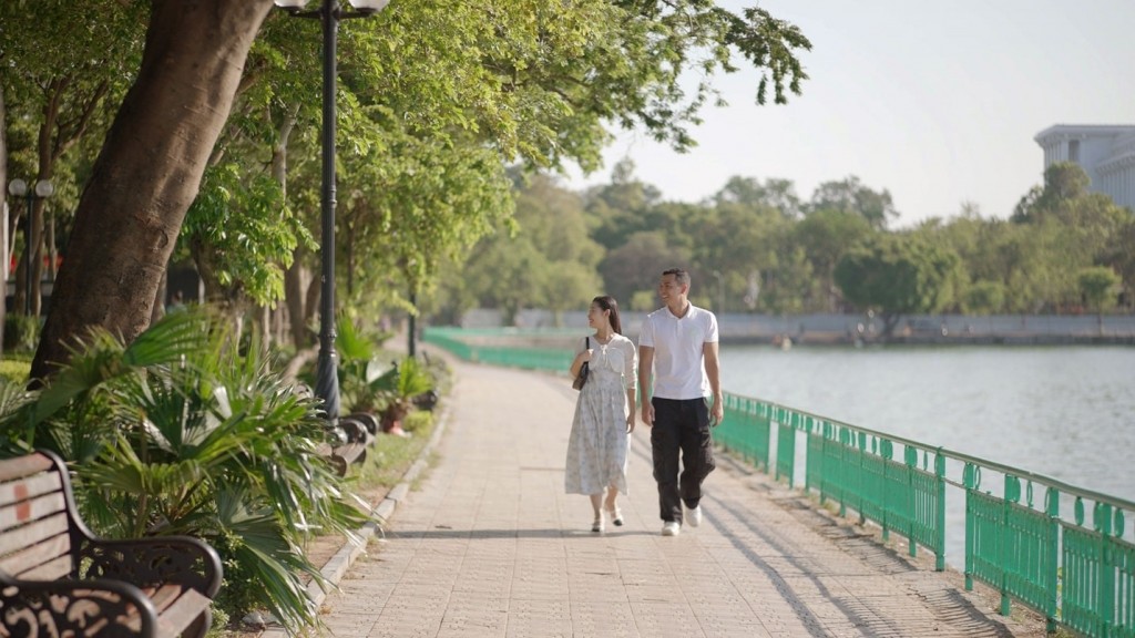 Sự tử tế, nhân văn luôn được đề cao trong quá trình xây dựng người Hà Nội thanh lịch, văn minh (Ảnh minh họa)