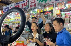 Tạo nền tảng vững chắc cho sự phát triển bền vững của thương mại điện tử