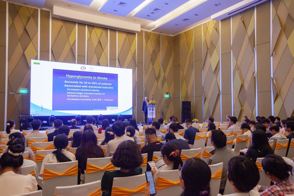 Hội nghị đã cập nhật, trao đổi, chia sẻ các vấn đề chẩn đoán, điều trị cũng như những thành tựu và thách thức trong lĩnh vực nội tiết - đái tháo đường