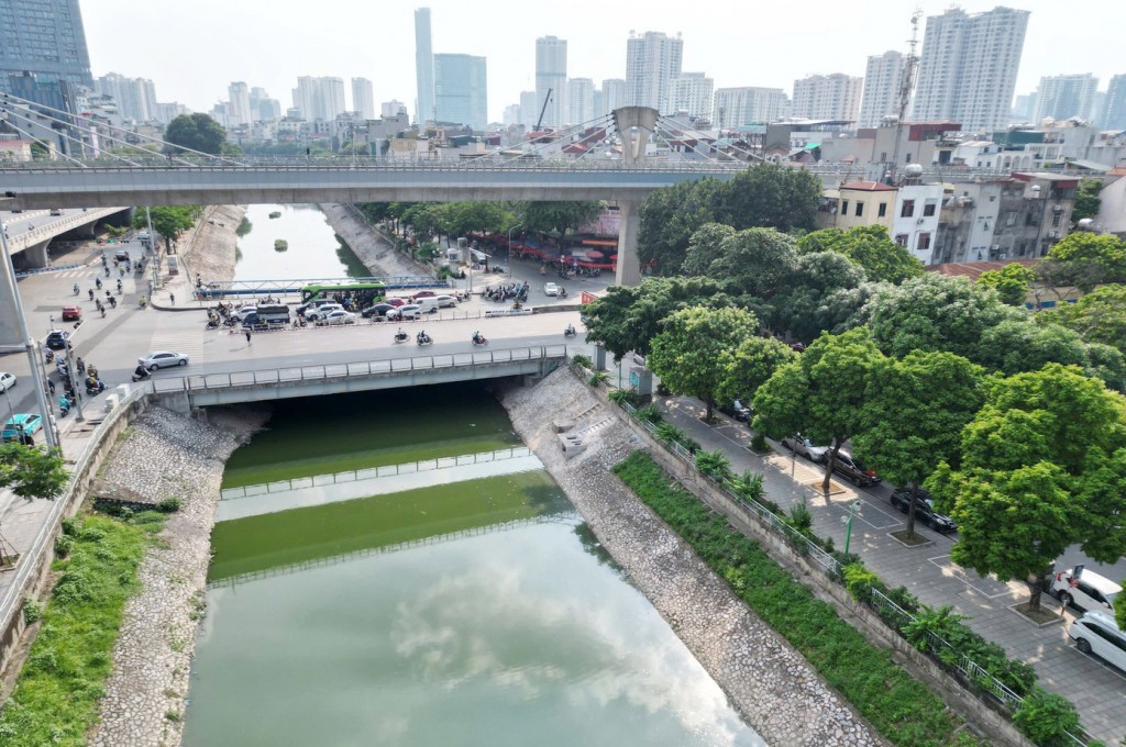 Bổ cập nước từ Nhà máy Yên Xá vào sông Tô Lịch