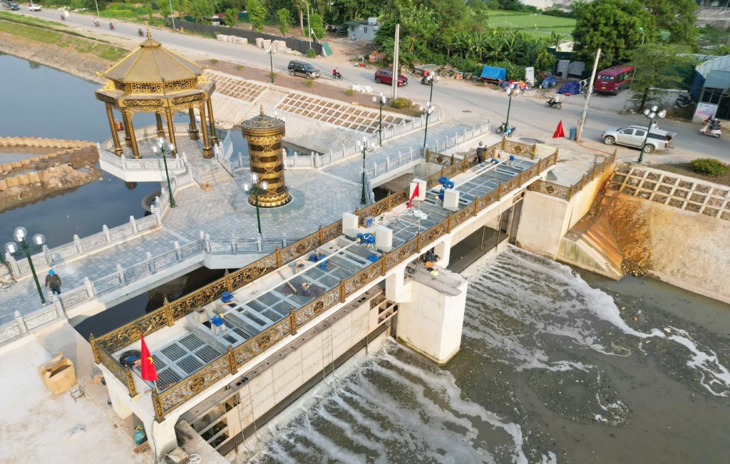 Bổ cập nước từ Nhà máy Yên Xá vào sông Tô Lịch