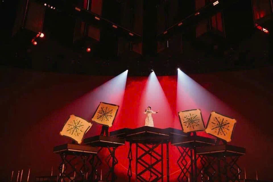 Đức Phúc giành giải thưởng khủng 9 tỷ đồng tại cuộc thi âm nhạc Intervision 2025 Đức Phúc giành giải thưởng khủng 9 tỷ đồng tại cuộc thi âm nhạc Intervision 2025