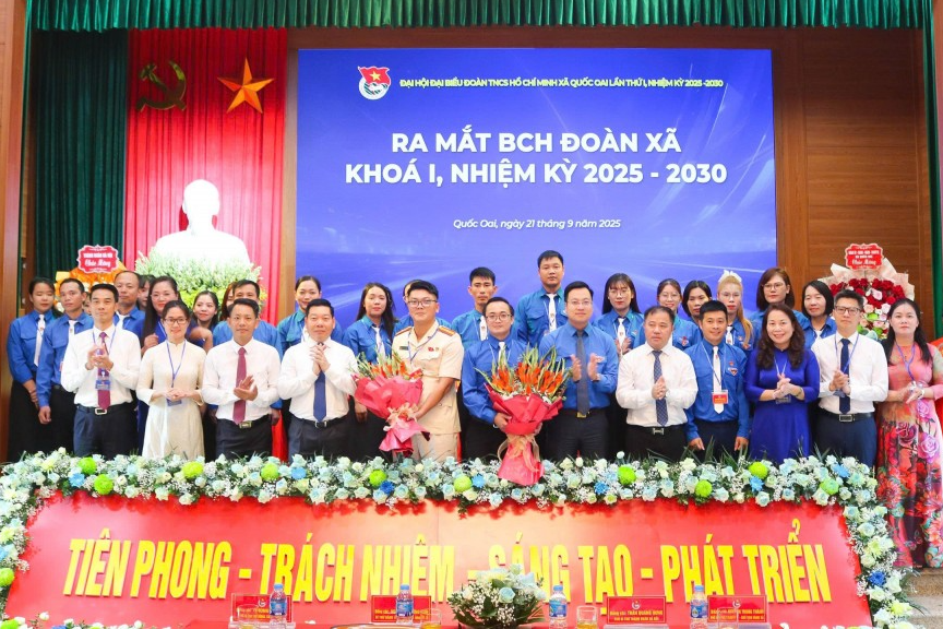 Sức trẻ viết tiếp câu chuyện xây dựng quê hương giàu đẹp Sức trẻ viết tiếp câu chuyện xây dựng quê hương giàu đẹp