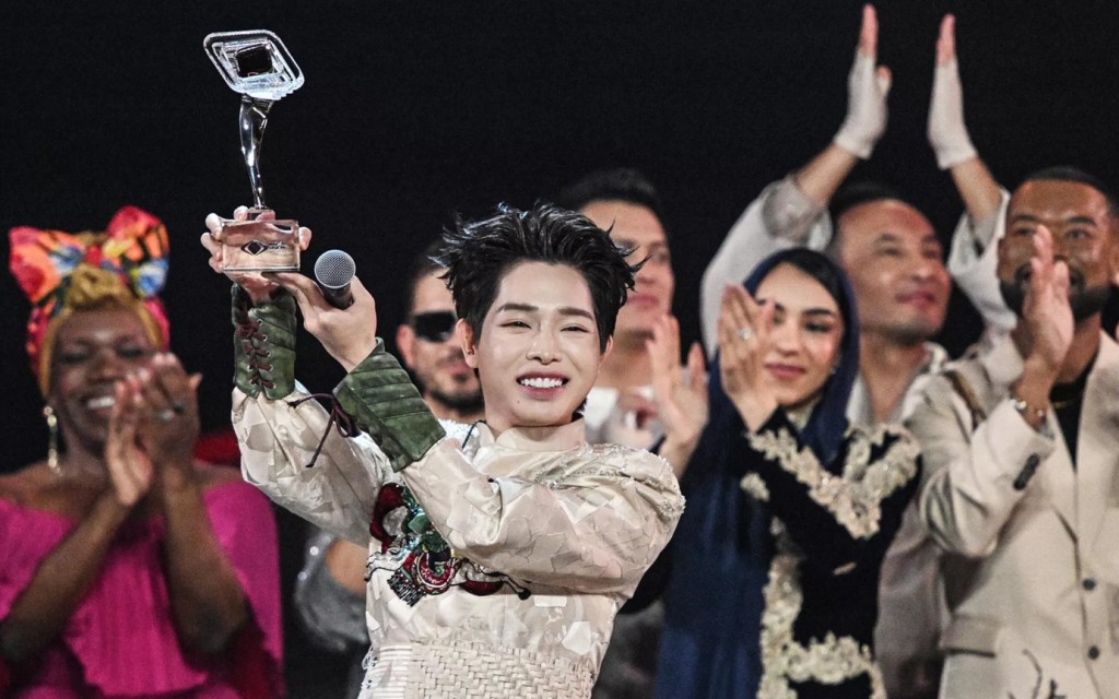 Ca sĩ Việt Nam Đức Phúc giành chiến thắng trong cuộc thi Intervision 2025 với ca khúc Thủ tướng gửi thư biểu dương thành tích xuất sắc của ca sỹ Đức Phúc