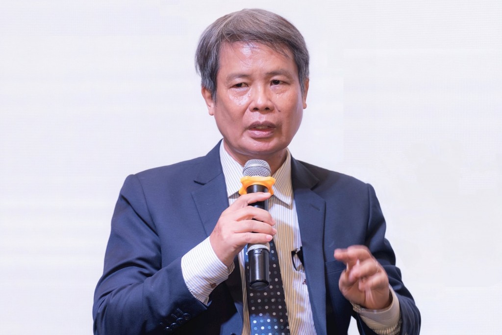 Vắc-xin RSV đóng vai trò quan trọng trong việc bảo vệ trẻ sơ sinh và người cao tuổi