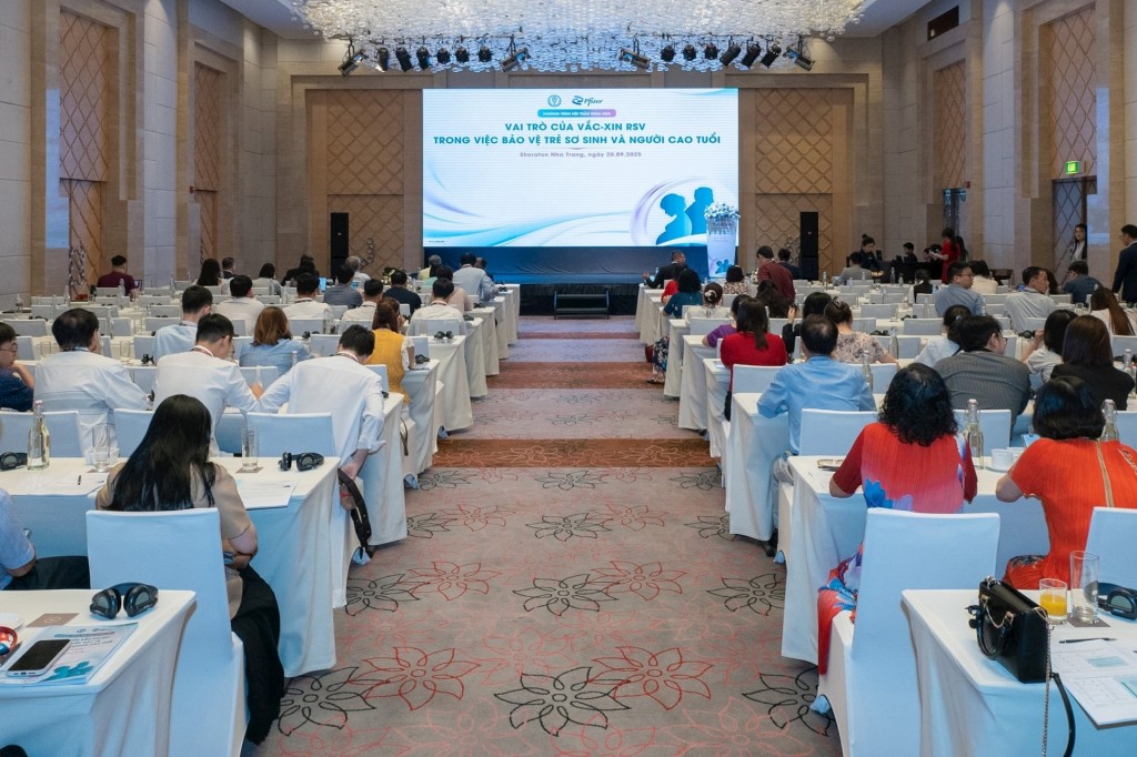 Toàn cảnh hội nghị khoa học “Vai trò của vắc xin RSV trong việc bảo vệ trẻ sơ sinh và người cao tuổi”