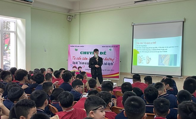 Tuyên truyền về giáo dục giới tính tại các trường học