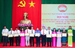 Vĩnh Long tuyên dương 80 tập thể, cá nhân điển hình tiên tiến