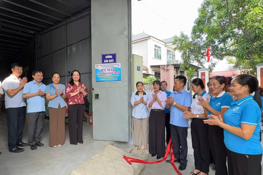 Lễ ra mắt mô hình 