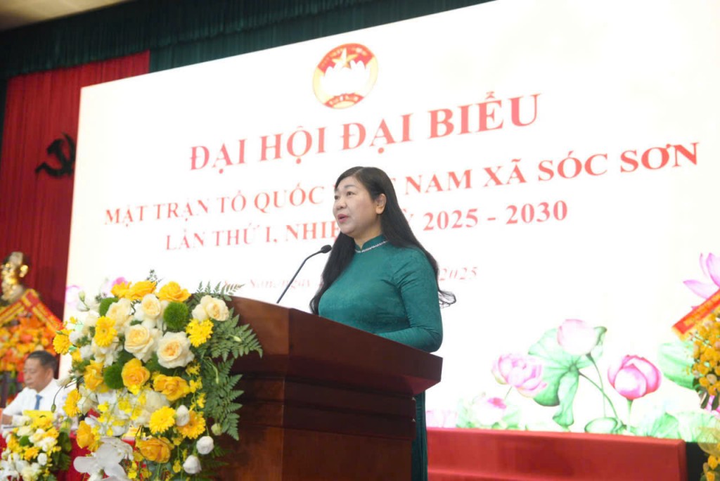 Chủ tịch Uỷ ban MTTQ Việt Nam TP Hà Nội Nguyễn Lan Hương phát biểu chỉ đại tại Đại hội