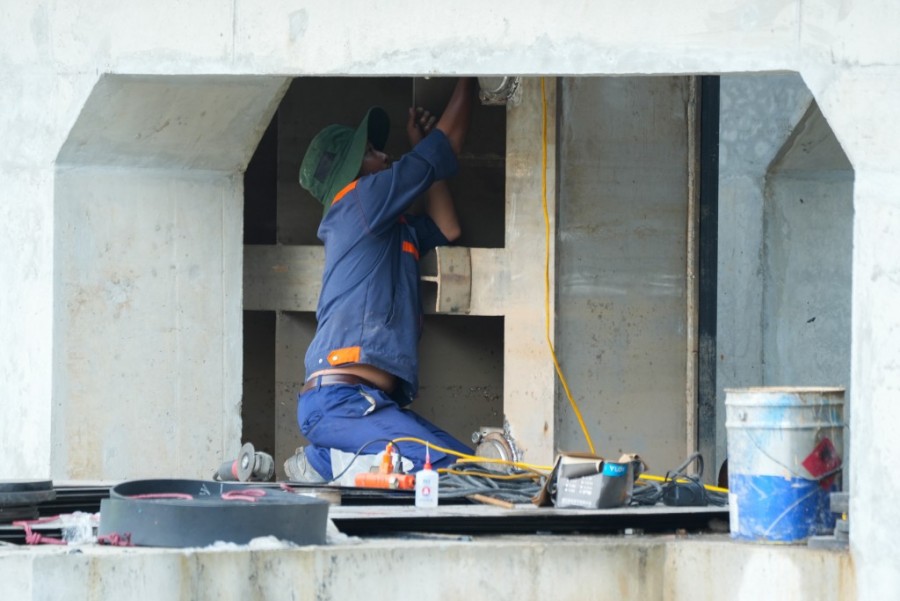 Người dân ấn tượng với công năng và kiến trúc đập dâng Tô Lịch