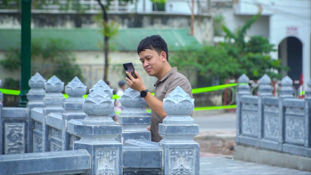 Người dân ấn tượng với công năng và kiến trúc đập dâng Tô Lịch