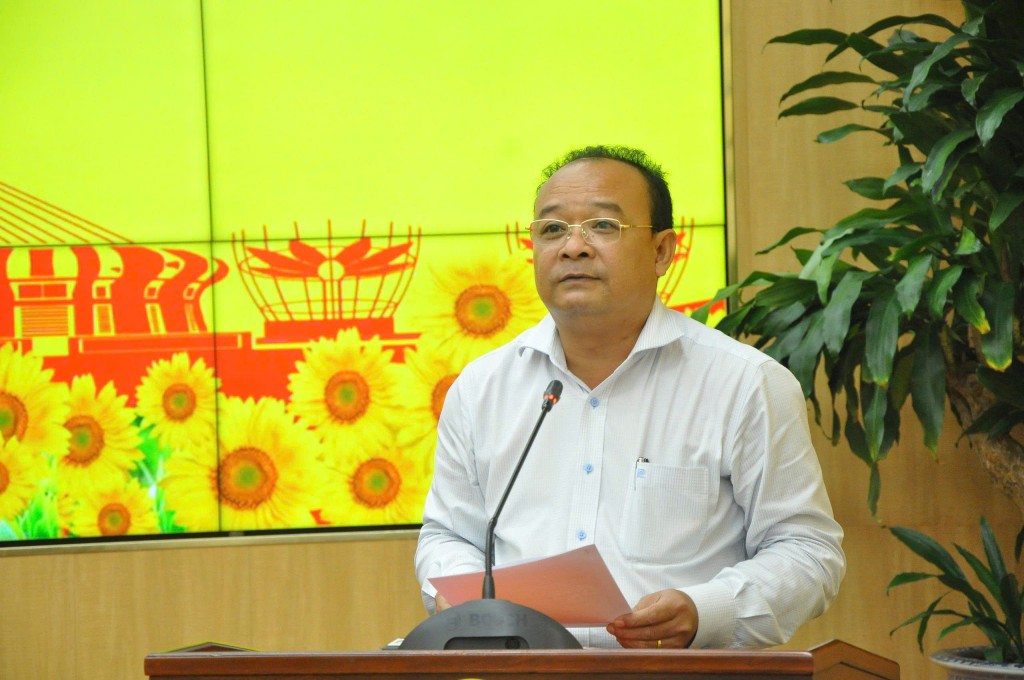  Nguyễn Ngọc Tâm, Trưởng Ban Tuyên giáo và Dân vận Thành ủy, Tổ trưởng Tổ tuyên truyền Tiểu ban Tổ chức phục vụ Đại hội