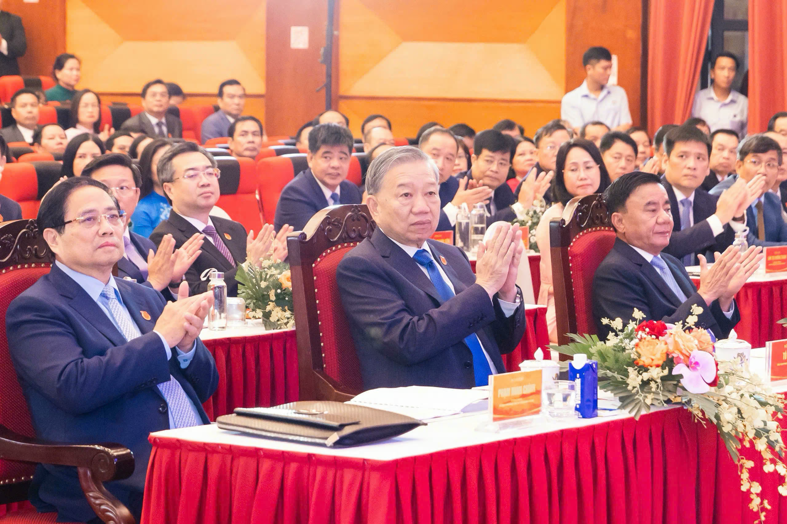 Tổng Bí thư Tô Lâm, Thủ tướng Phạm Minh Chính, Thường trực Ban Bí thư Trần Cẩm Tú dự Đại hội Tổng Bí thư Tô Lâm, Thủ tướng Phạm Minh Chính, Thường trực Ban Bí thư Trần Cẩm Tú dự Đại hội