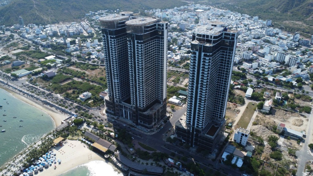 Dự án Trung tâm Bến du thuyền Hoàng Gia bên bờ vịnh Nha Trang bị bỏ hoang trong nhiều năm