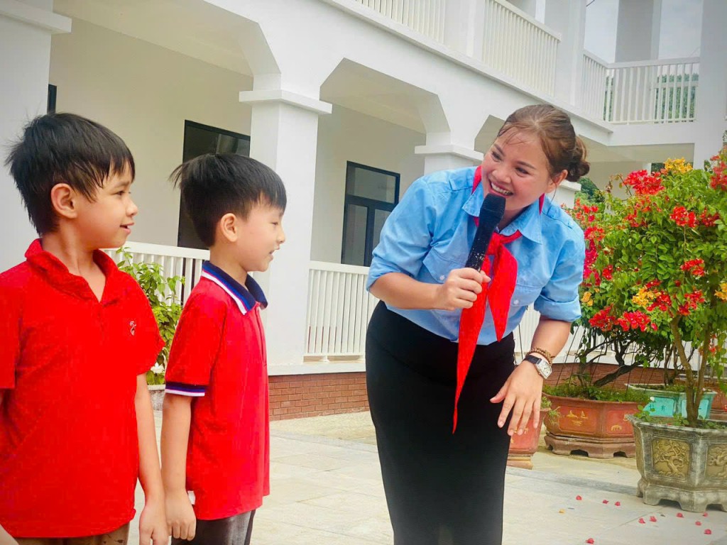 Cô Dần