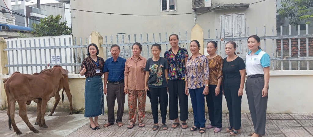 Đại diện MTTQ phường Chương Mỹ tặng jbof, hỗ trợ sinh kế cho người nghèo trên địa bàn Đại diện MTTQ phường Chương Mỹ tặng jbof, hỗ trợ sinh kế cho người nghèo trên địa bàn